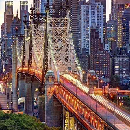 Updated Amazing Bi -Level Condo Minutes From Water Views Of New York City Норт Берген Екстериор снимка