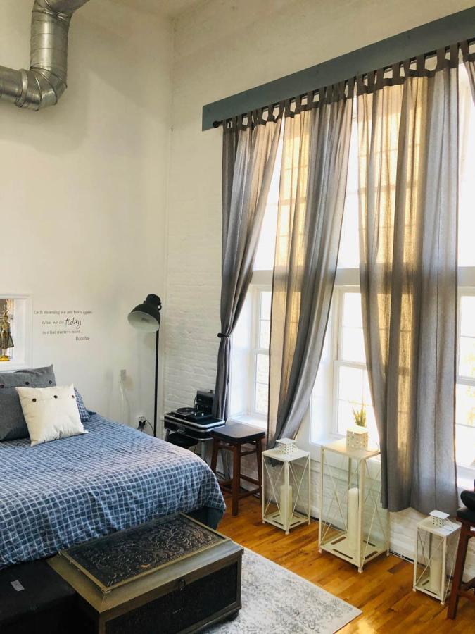 Updated Amazing Bi -Level Condo Minutes From Water Views Of New York City Норт Берген Екстериор снимка