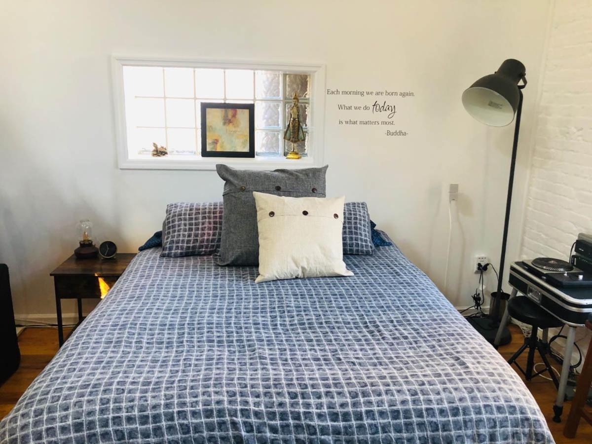 Updated Amazing Bi -Level Condo Minutes From Water Views Of New York City Норт Берген Екстериор снимка