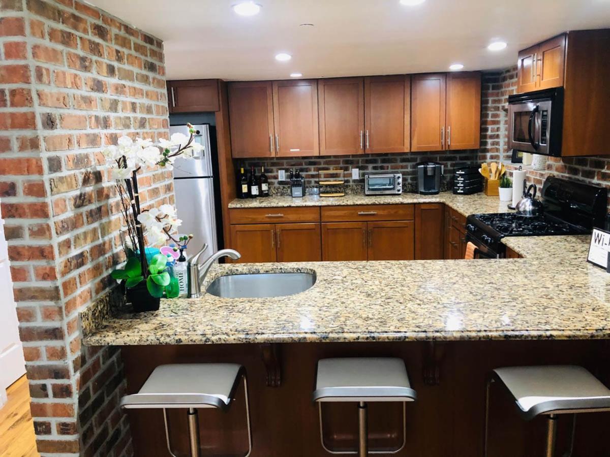 Updated Amazing Bi -Level Condo Minutes From Water Views Of New York City Норт Берген Екстериор снимка