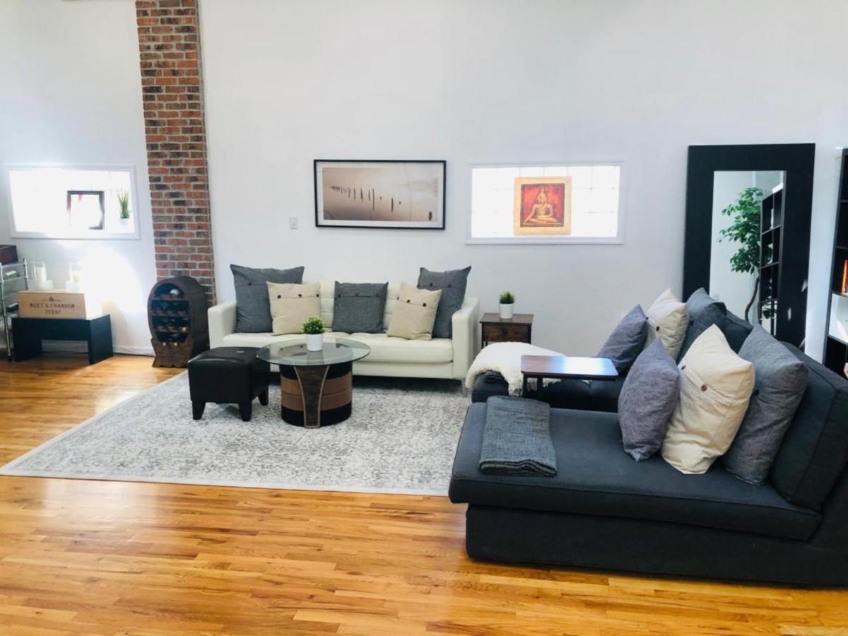 Updated Amazing Bi -Level Condo Minutes From Water Views Of New York City Норт Берген Екстериор снимка