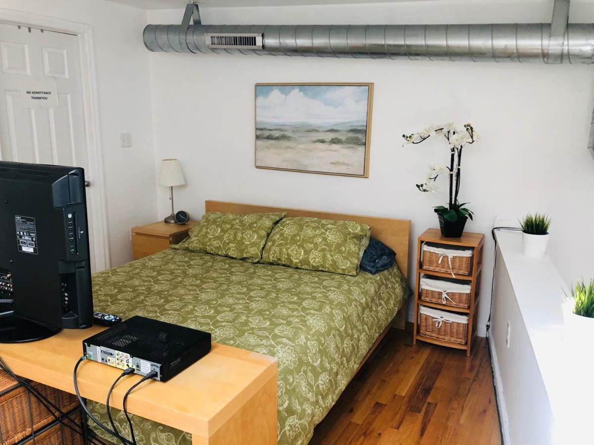 Updated Amazing Bi -Level Condo Minutes From Water Views Of New York City Норт Берген Екстериор снимка